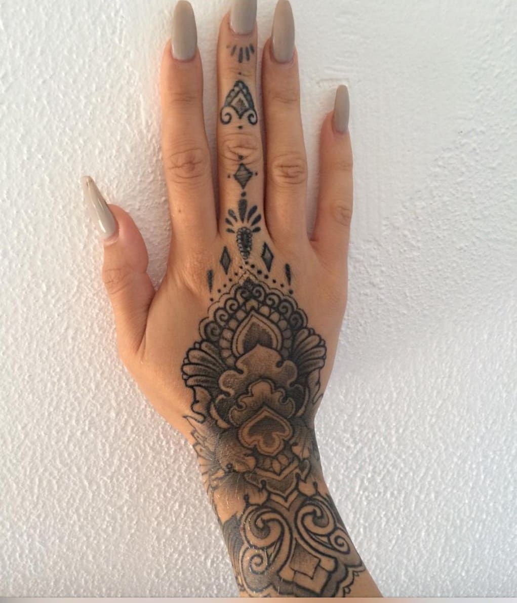 Feminine Hand Tattoos | Tattoo Ideas, Artists and Models on Inspirationde